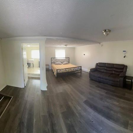 Charming 3-Bed, 1,5 Bath Home - Entire Space Just For You! Goodlettsville Ngoại thất bức ảnh